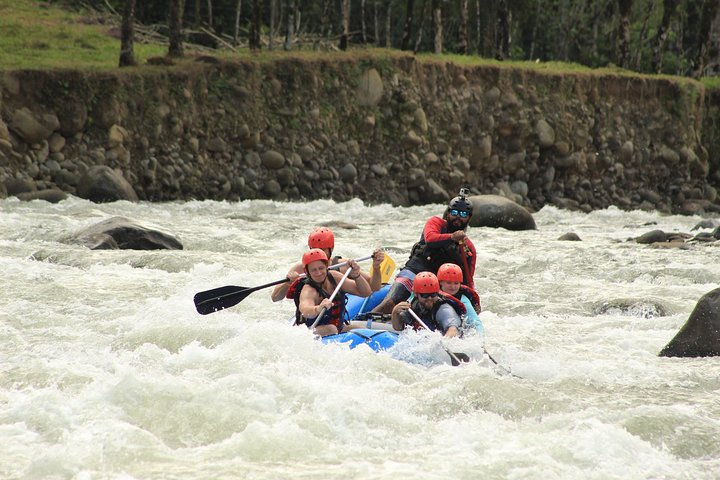 La Fortuna white water rafting + Lunch at Monkey Park Private Natural Reserve - Photo 1 of 9